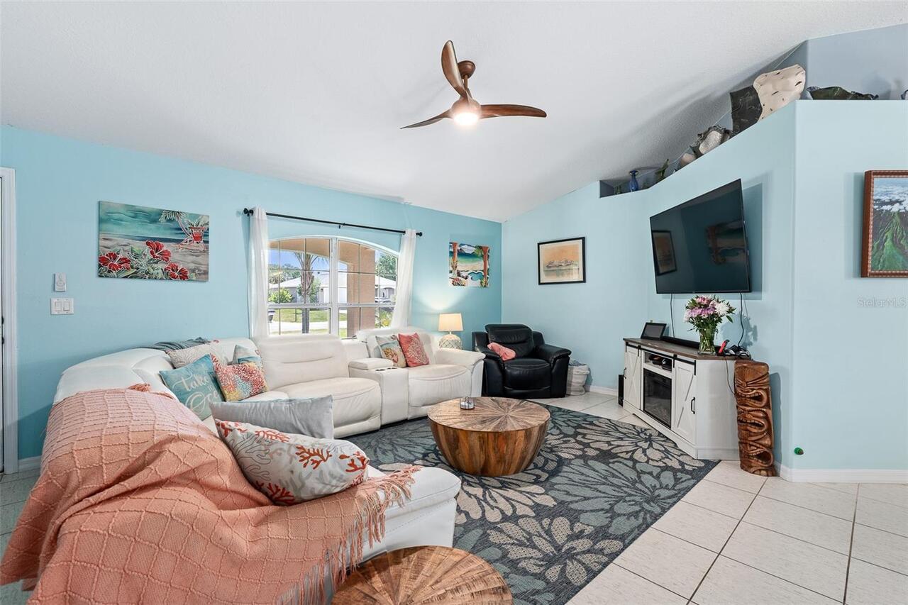Listing Photo 9
