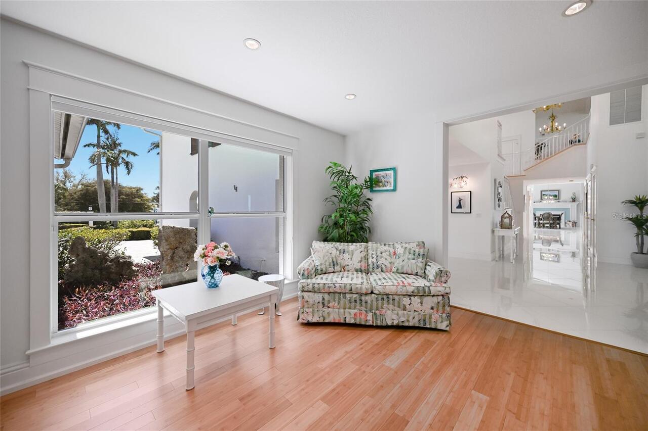 Listing Photo 11