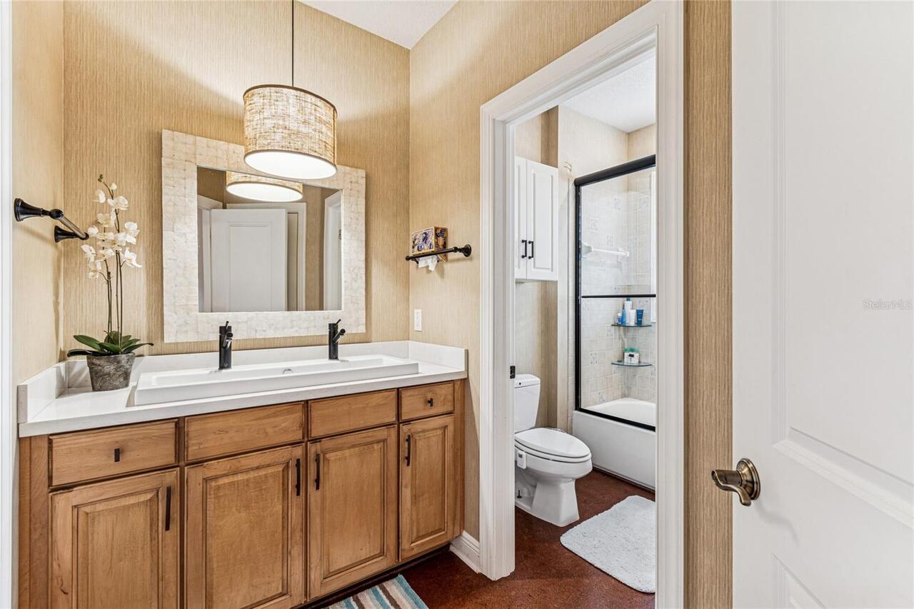 Listing Photo 18