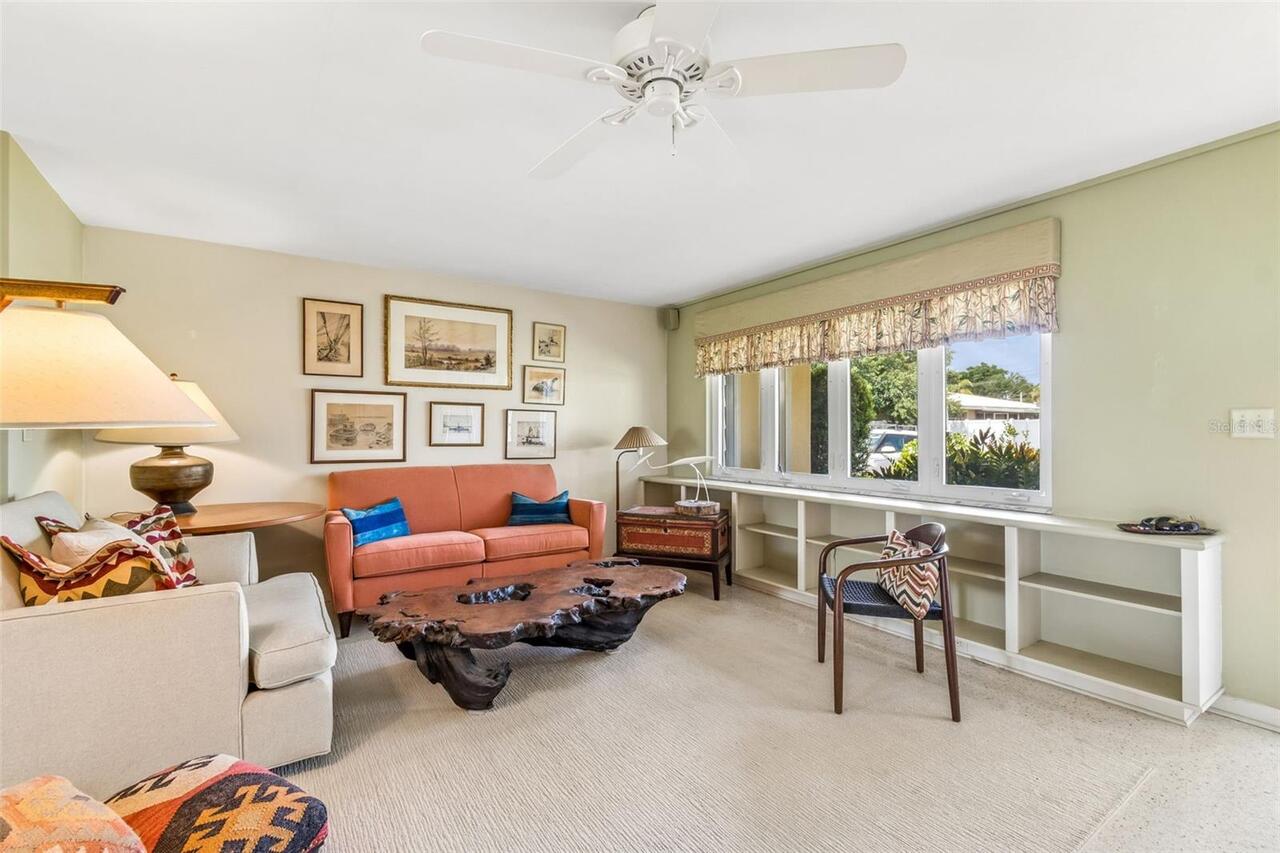 Listing Photo 8