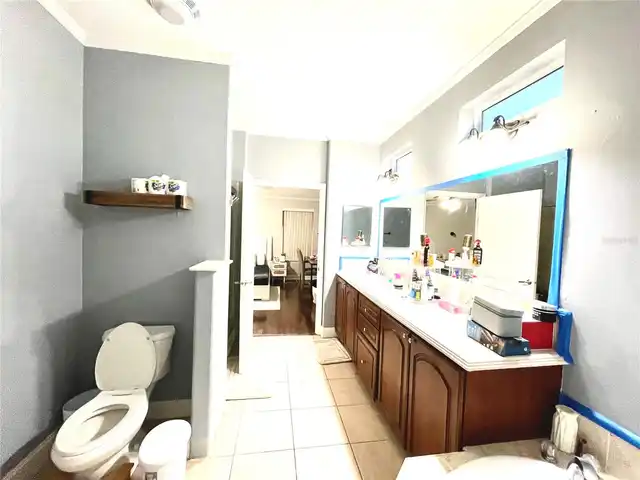 Listing Photo 12