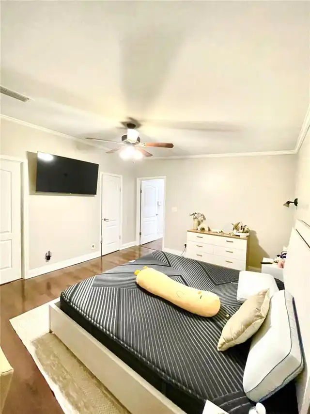 Listing Photo 15