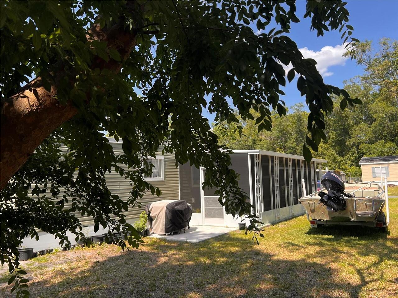 Listing Photo 14