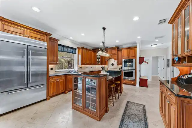 Listing Photo 16