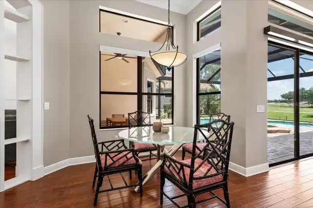Listing Photo 14