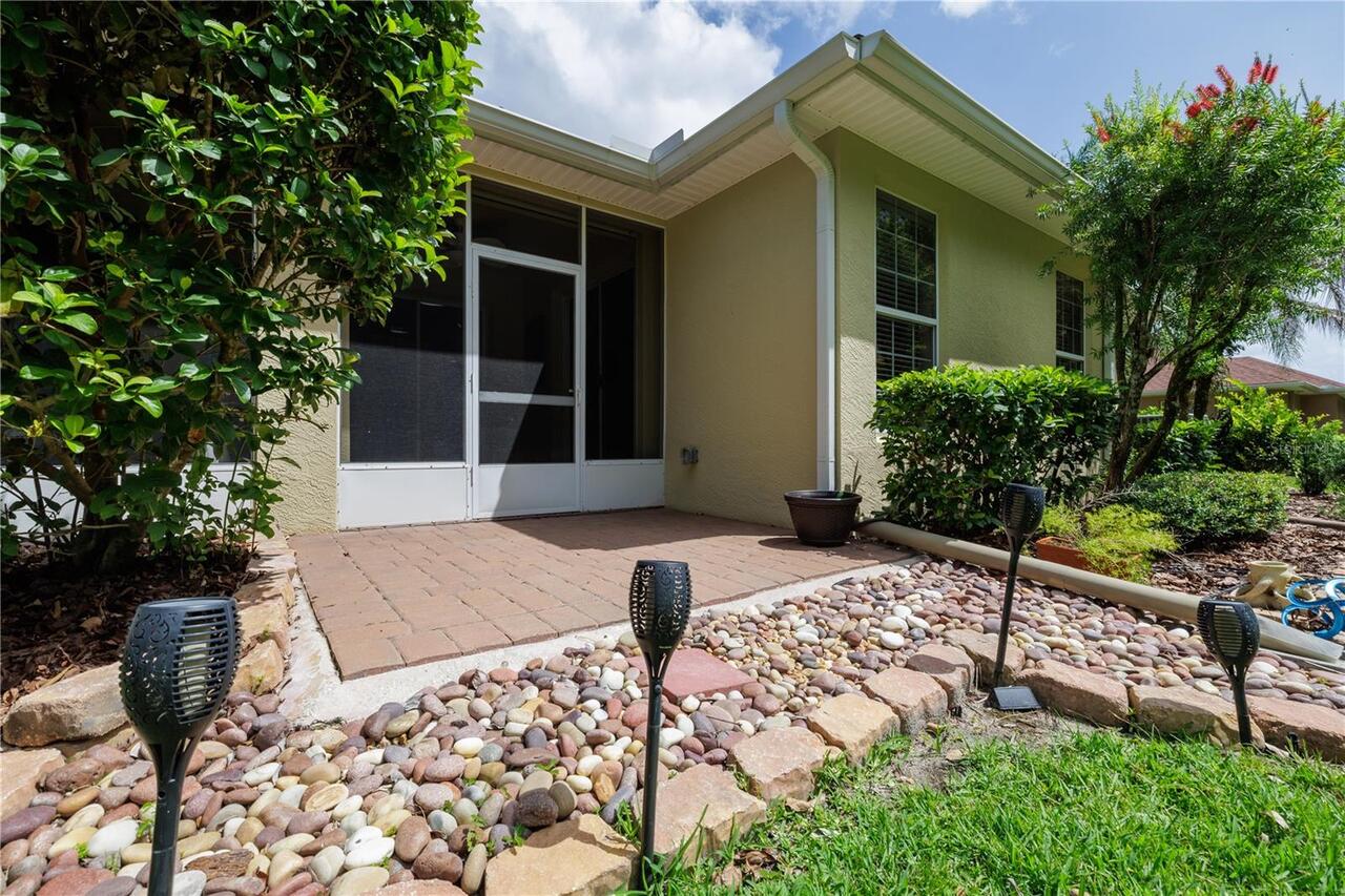Listing Photo 11