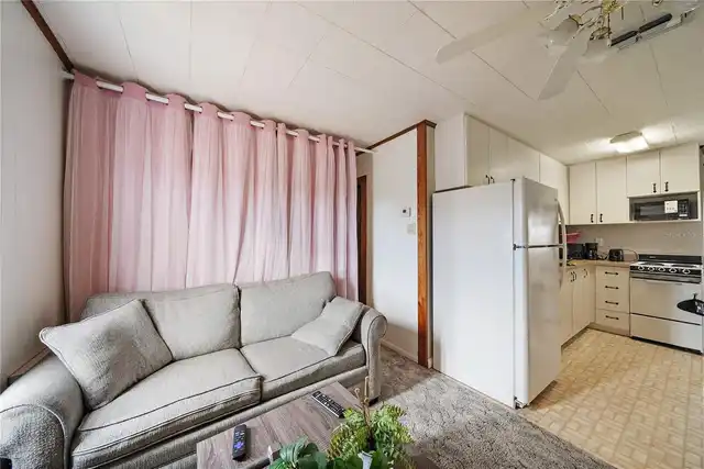Listing Photo 17
