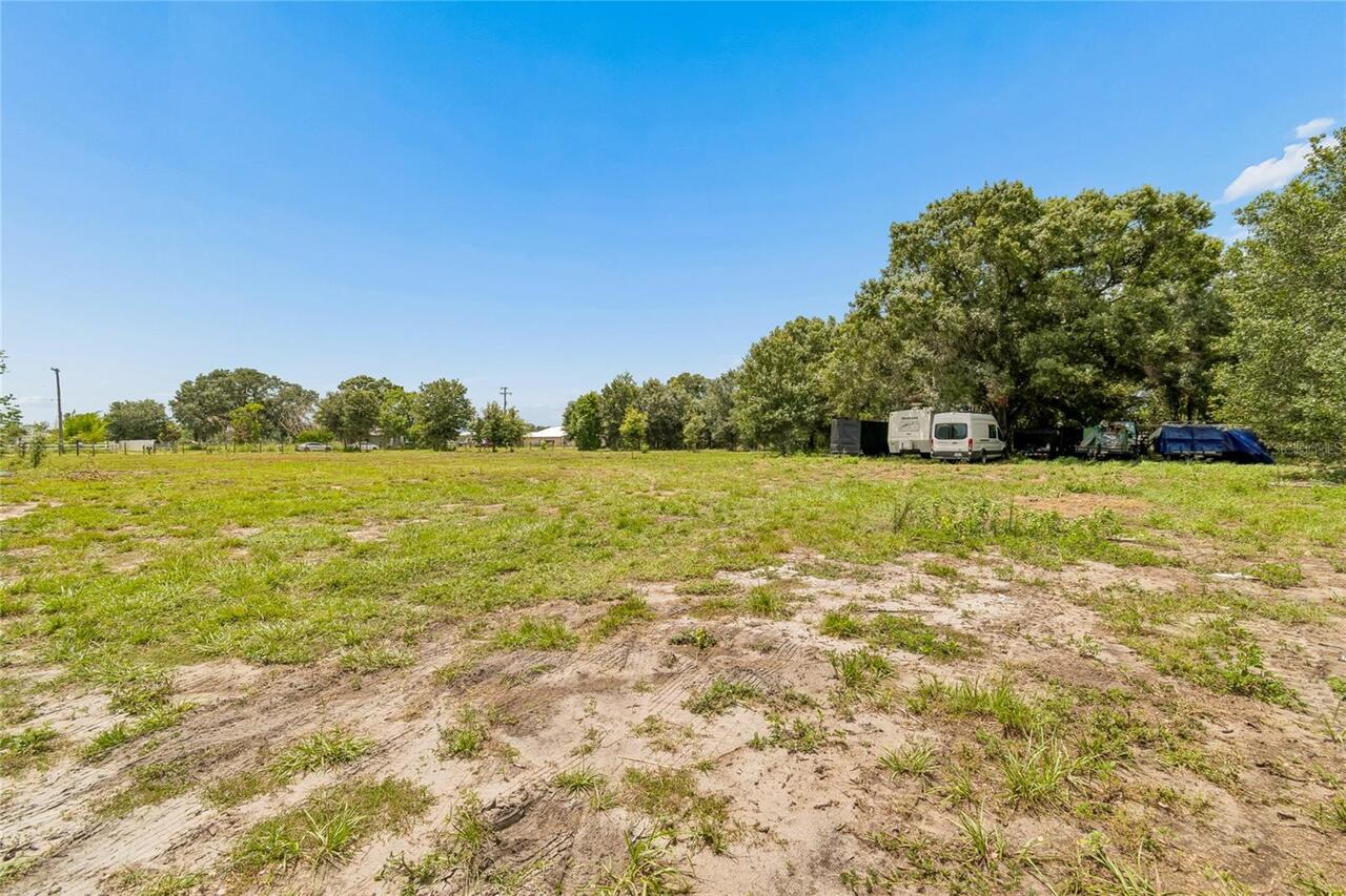 Listing Photo 8