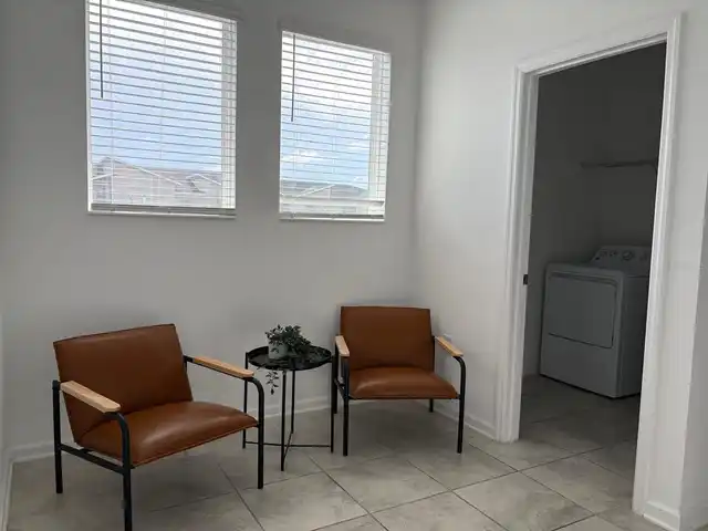 Listing Photo 11