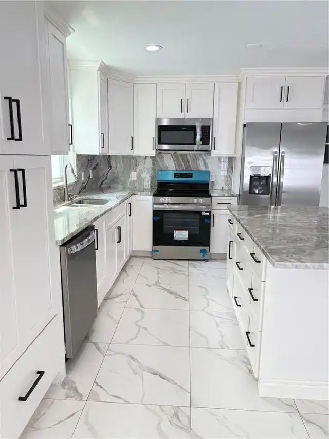 Listing Photo 17