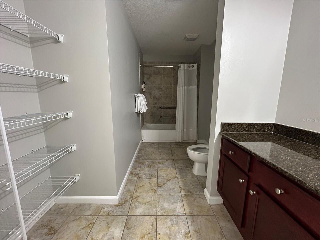 Listing Photo 12