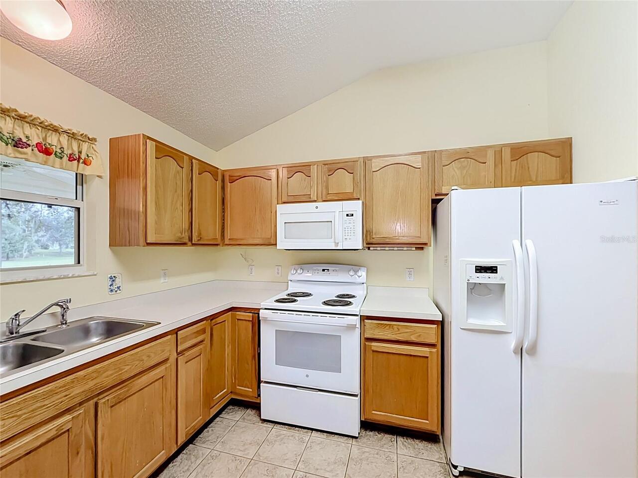 Listing Photo 16
