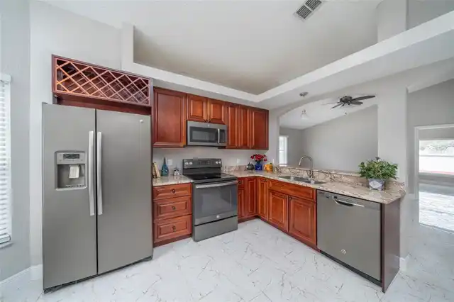 Listing Photo 7