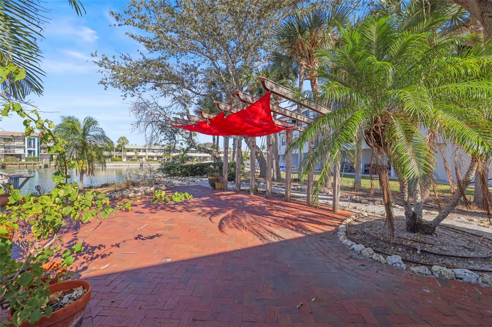 Listing Photo 9