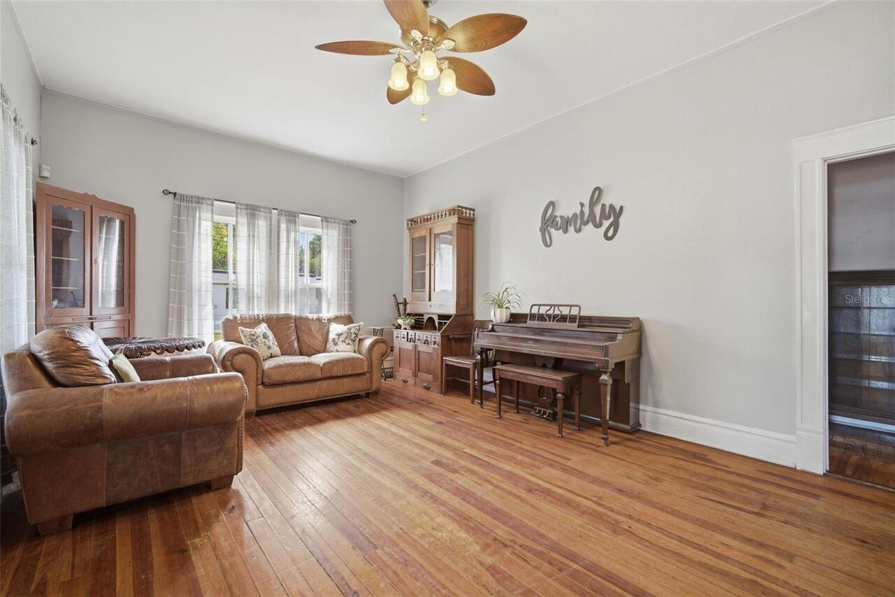 Listing Photo 10