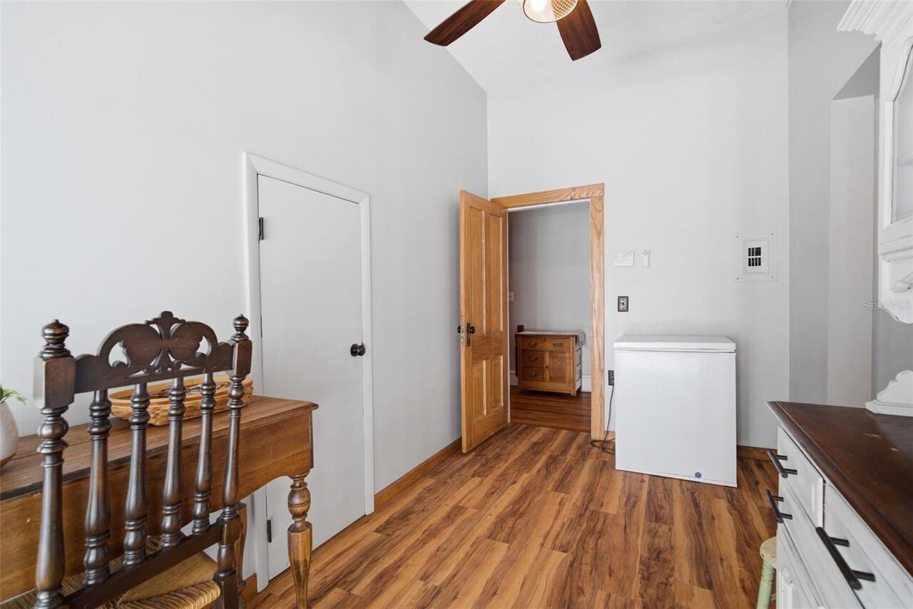 Listing Photo 17