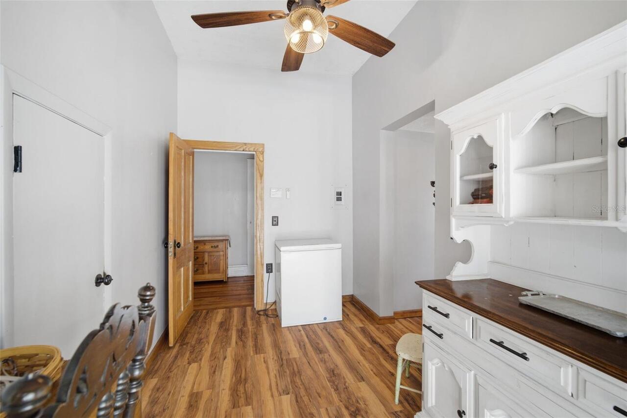 Listing Photo 18