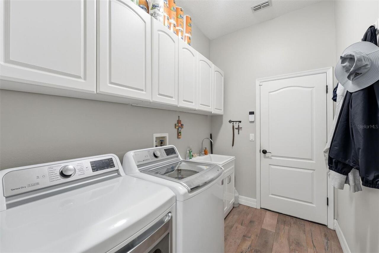 Listing Photo 18
