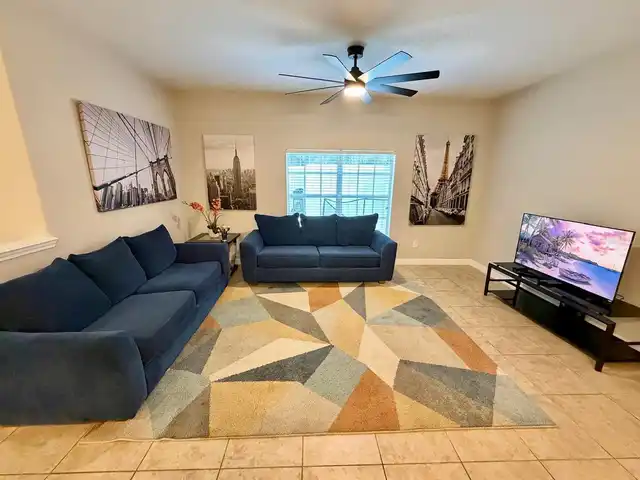 Listing Photo 8