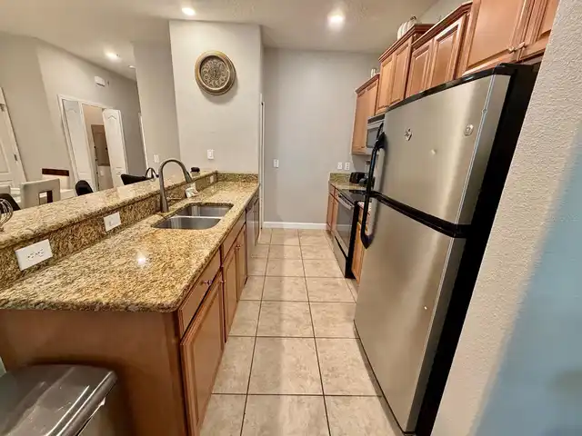 Listing Photo 11