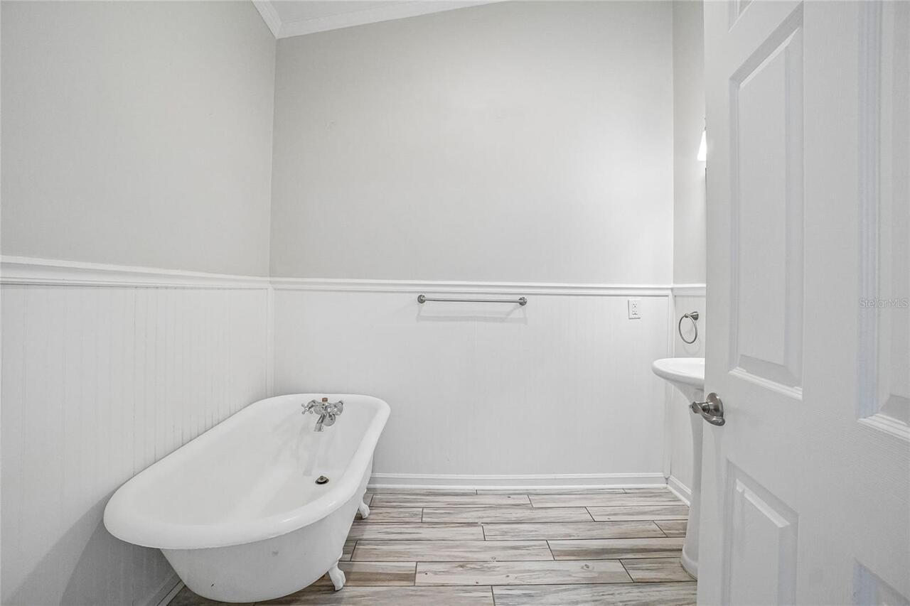 Listing Photo 54