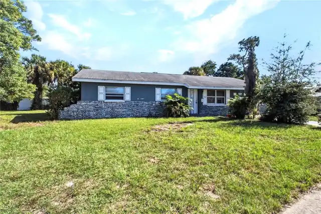 Listing Photo 9