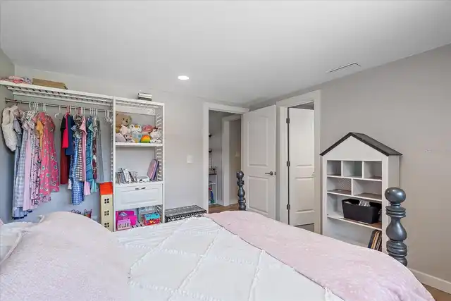 Listing Photo 16
