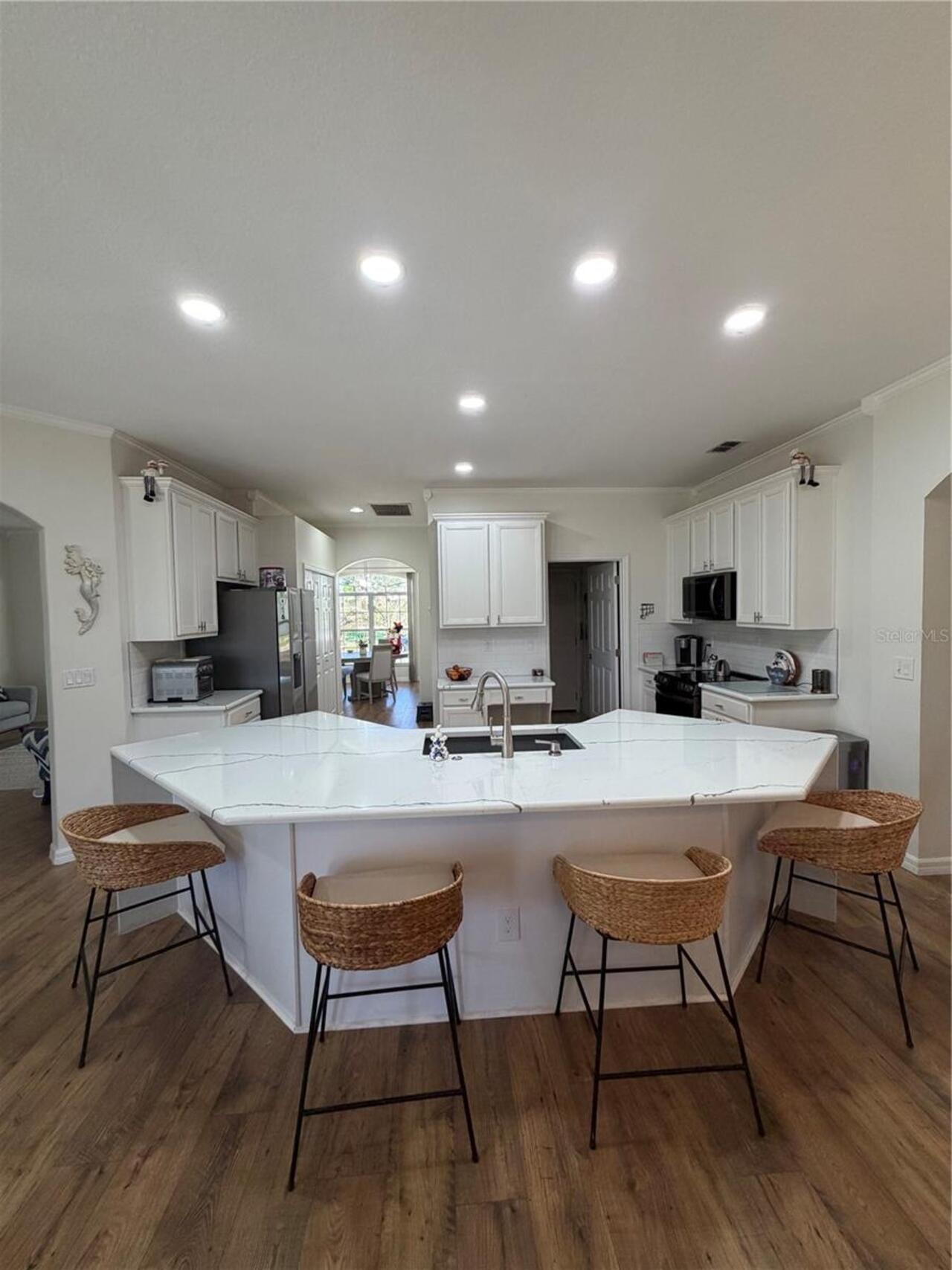 Listing Photo 18