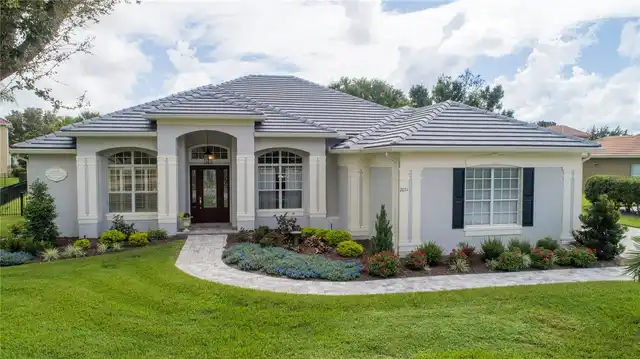 Mount Dora Real Estate