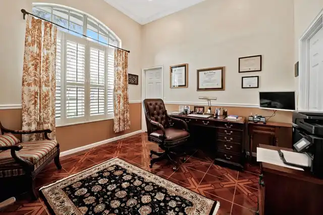 Listing Photo 6