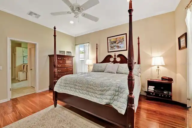 Listing Photo 17