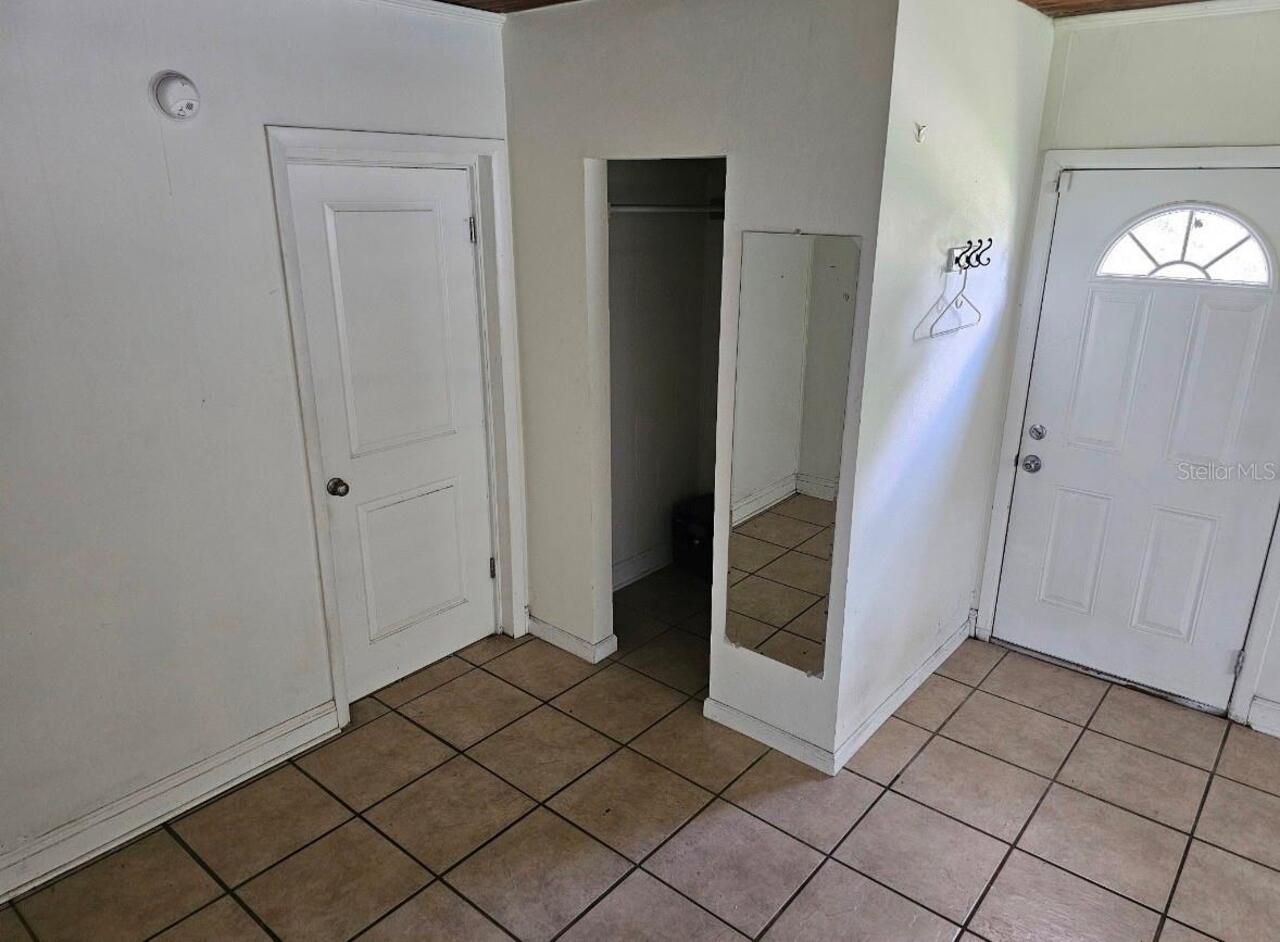 Listing Photo 8