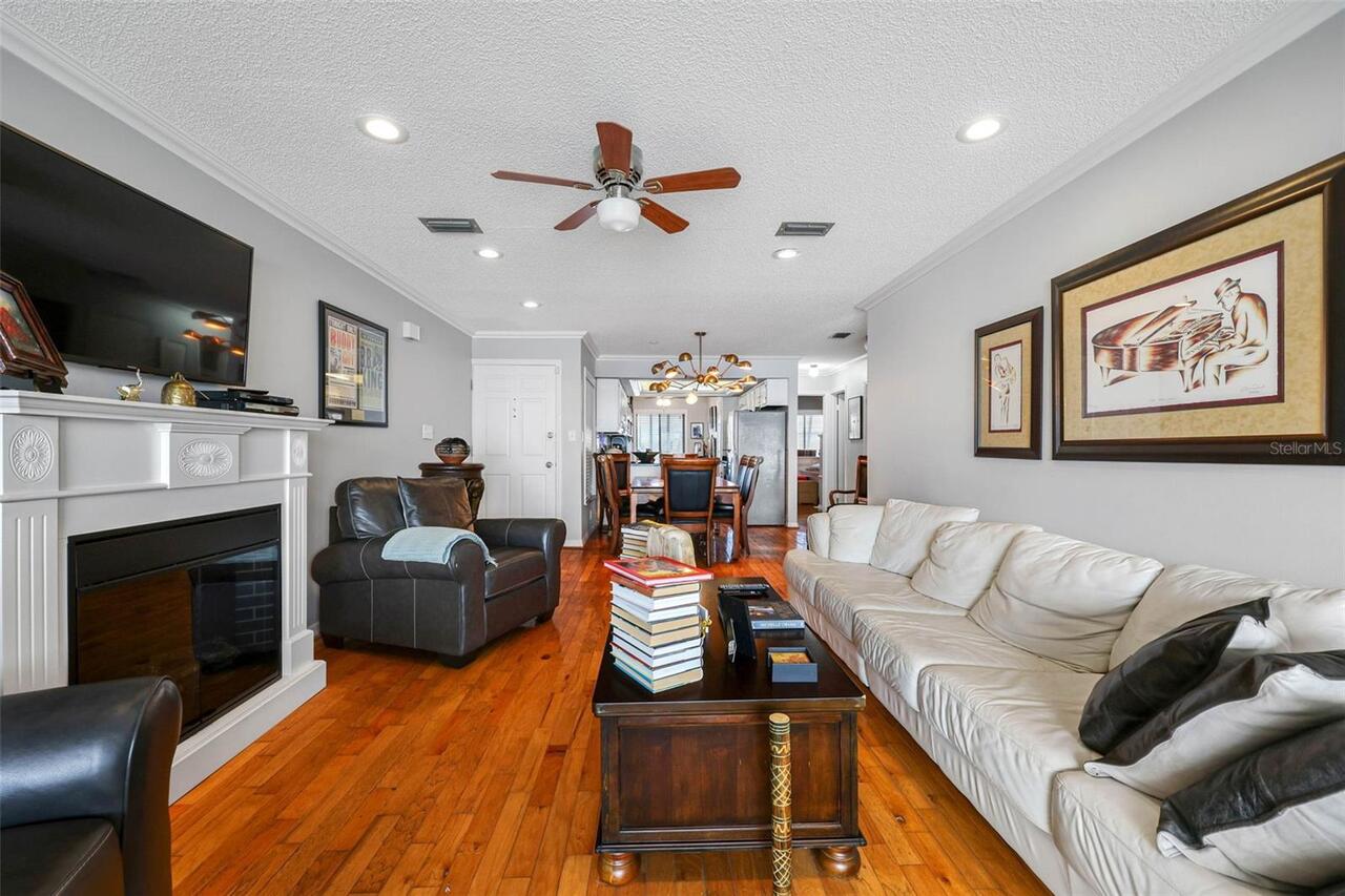 Listing Photo 10