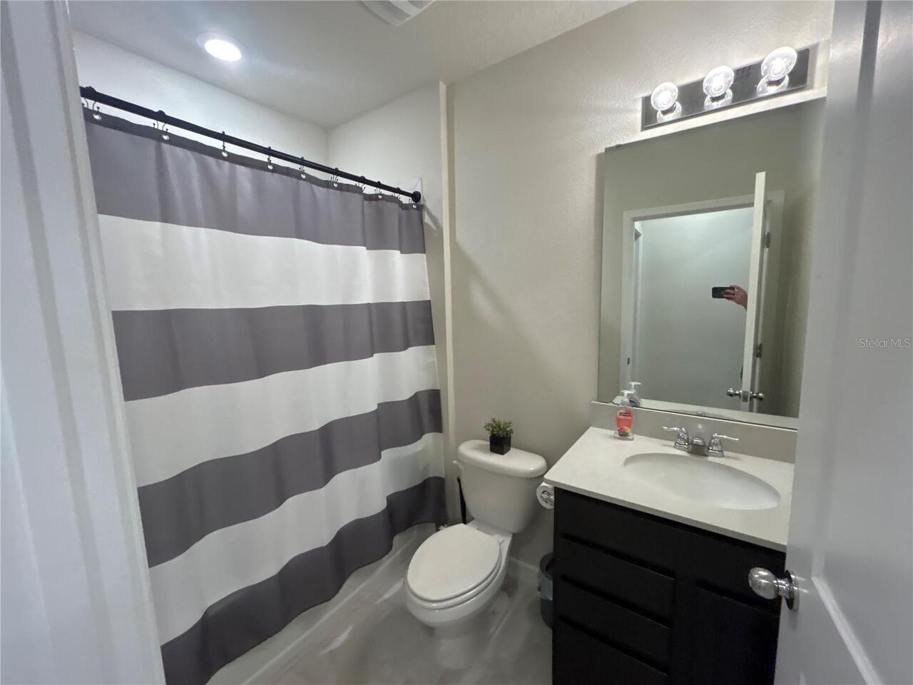 Listing Photo 9