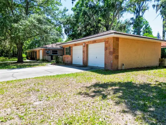 Listing Photo 11
