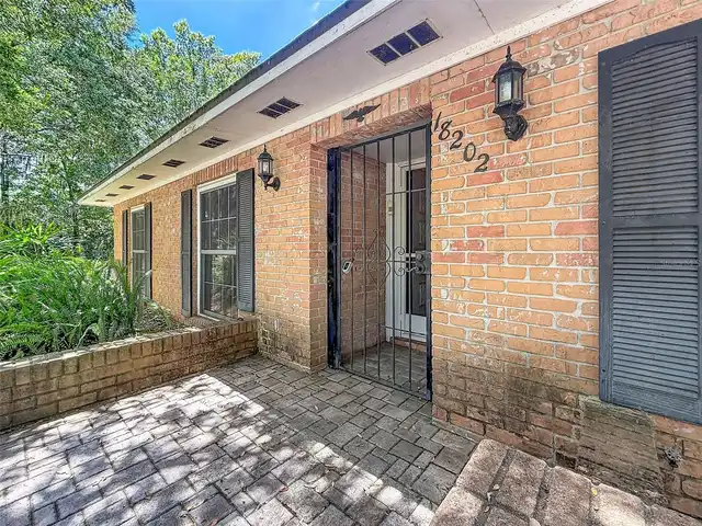 Listing Photo 14