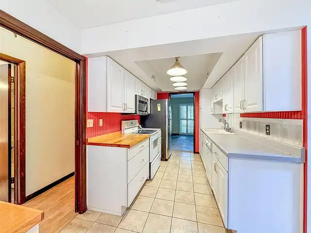 Listing Photo 22