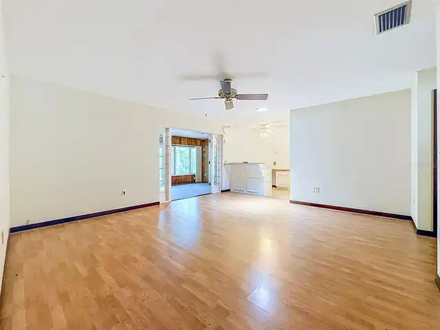 Listing Photo 38