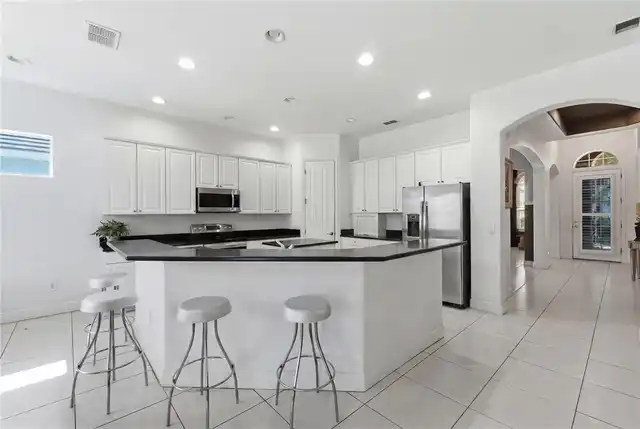 Listing Photo 15