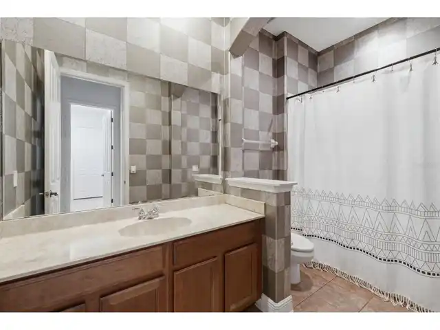 Listing Photo 26