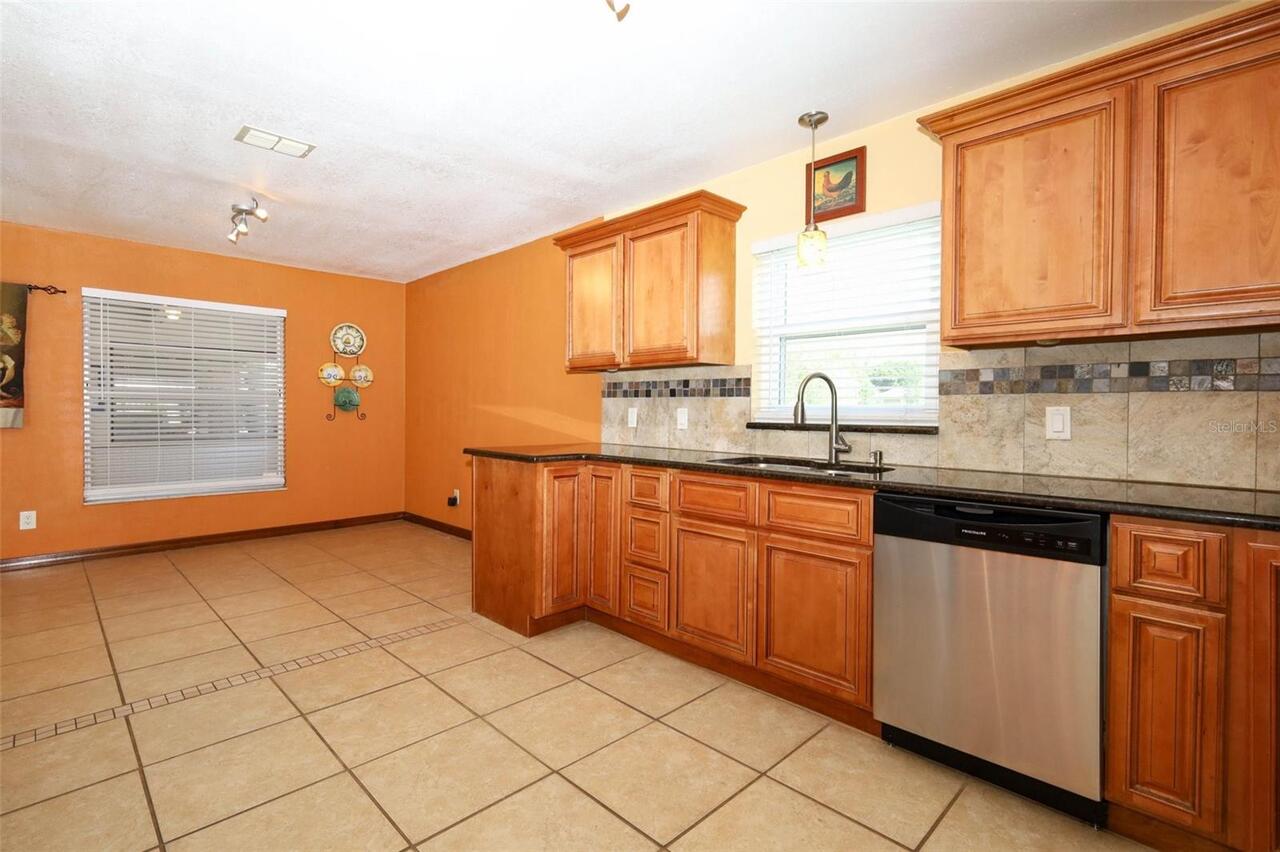Listing Photo 16