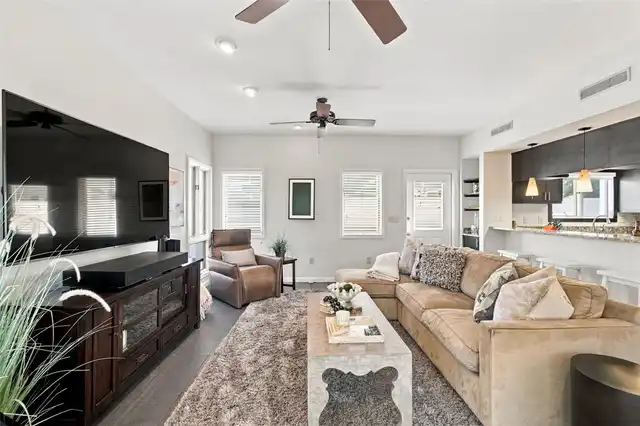 Listing Photo 17