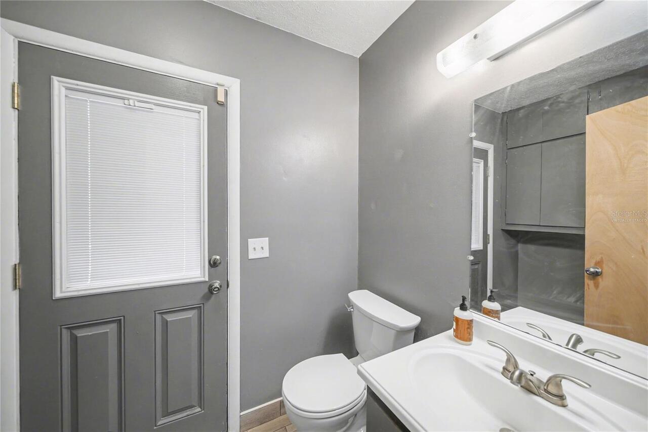 Listing Photo 12