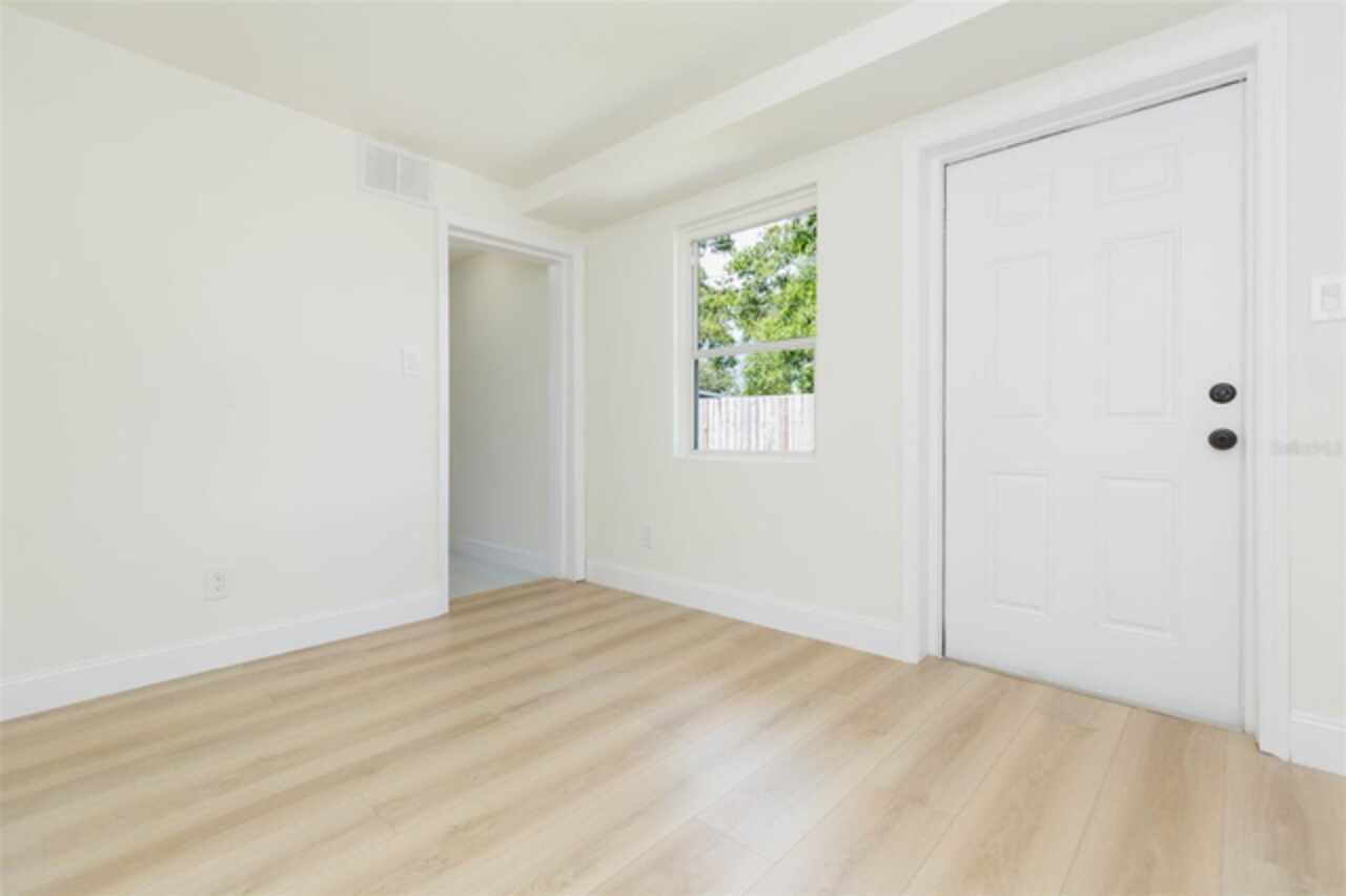 Listing Photo 34