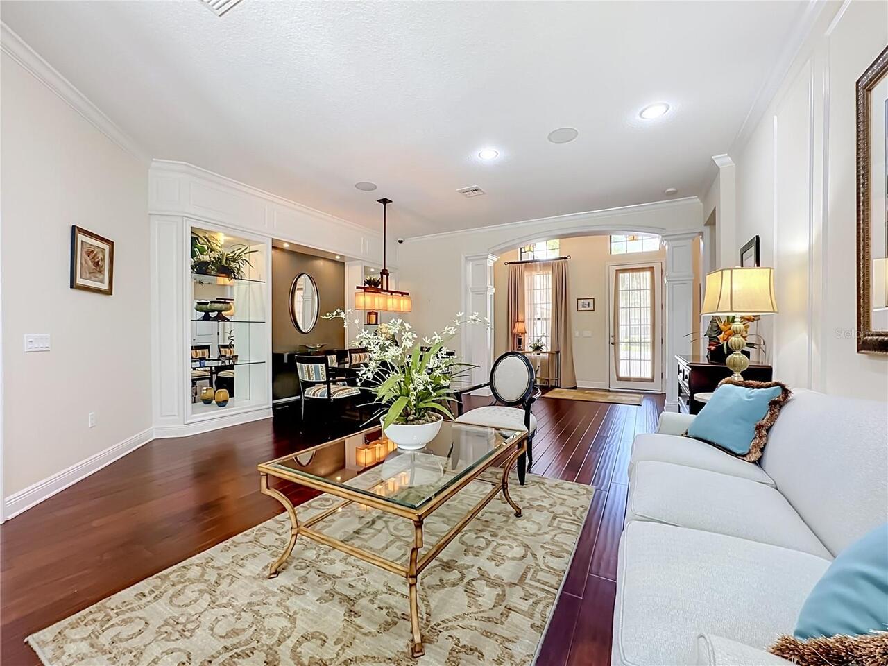 Listing Photo 10