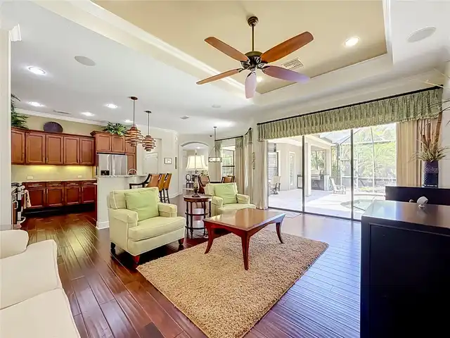 Listing Photo 18