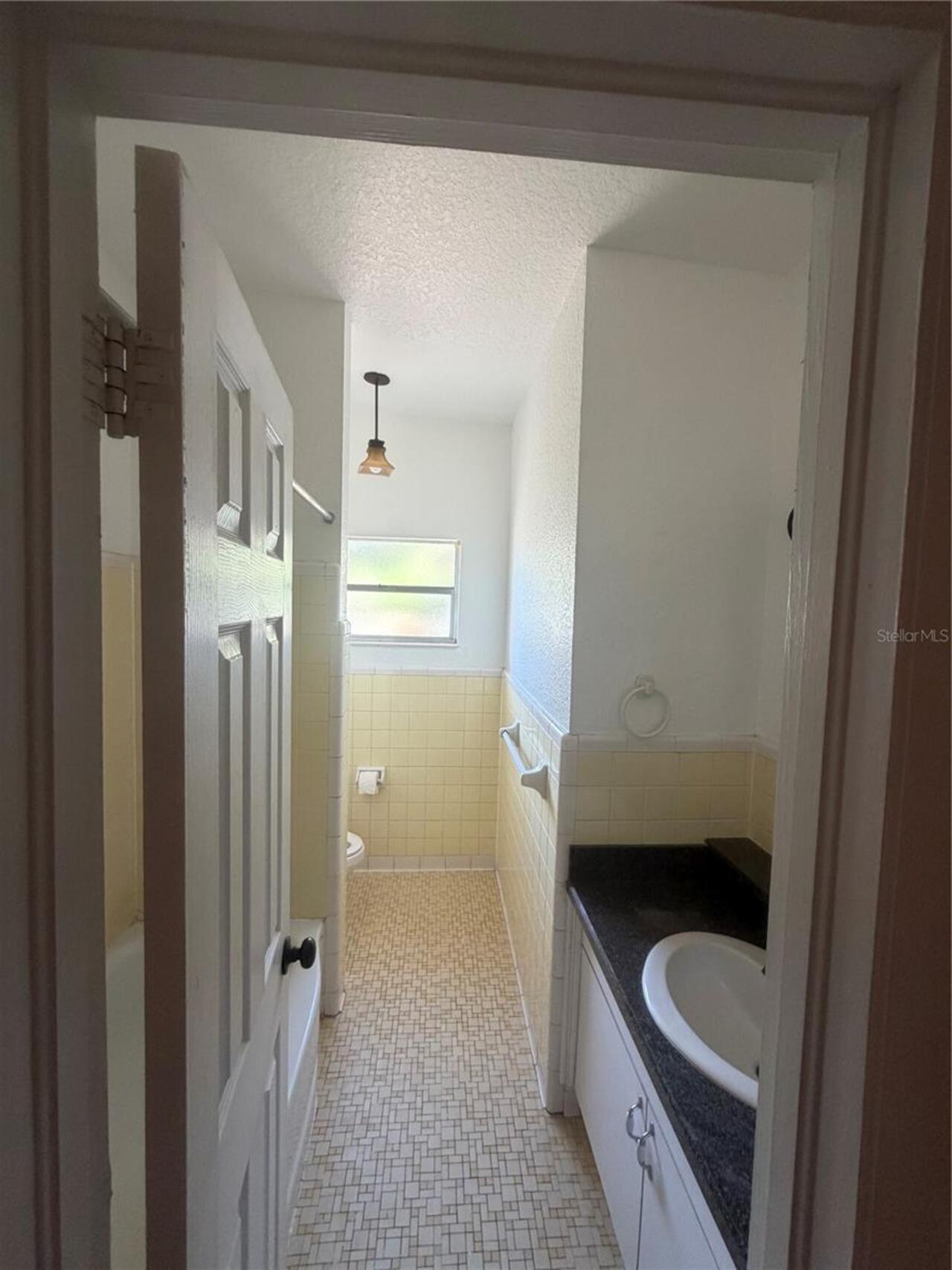 Listing Photo 14