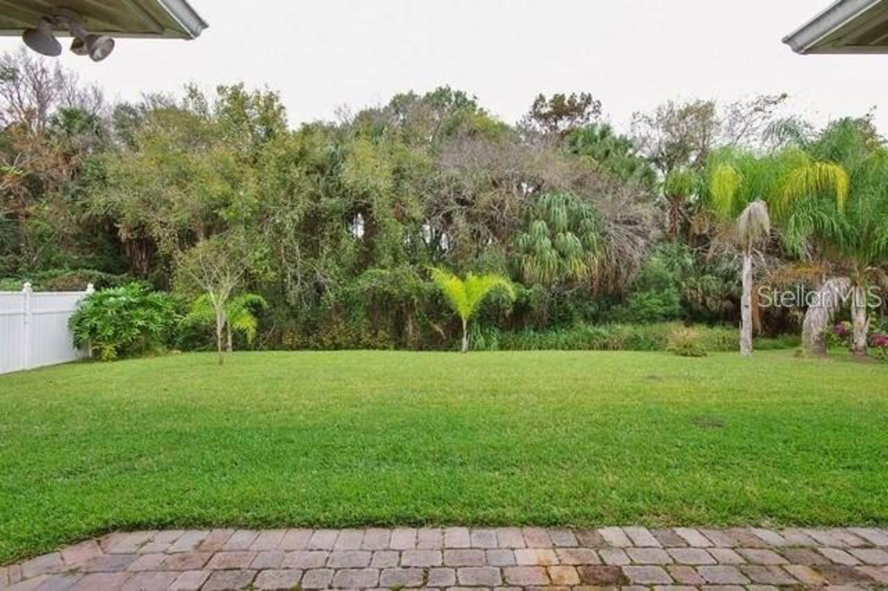 Listing Photo 16