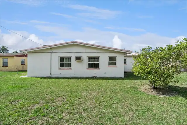 Listing Photo 16