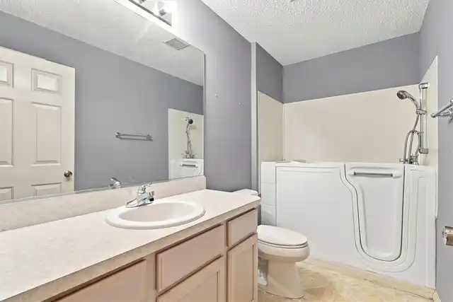 Listing Photo 29
